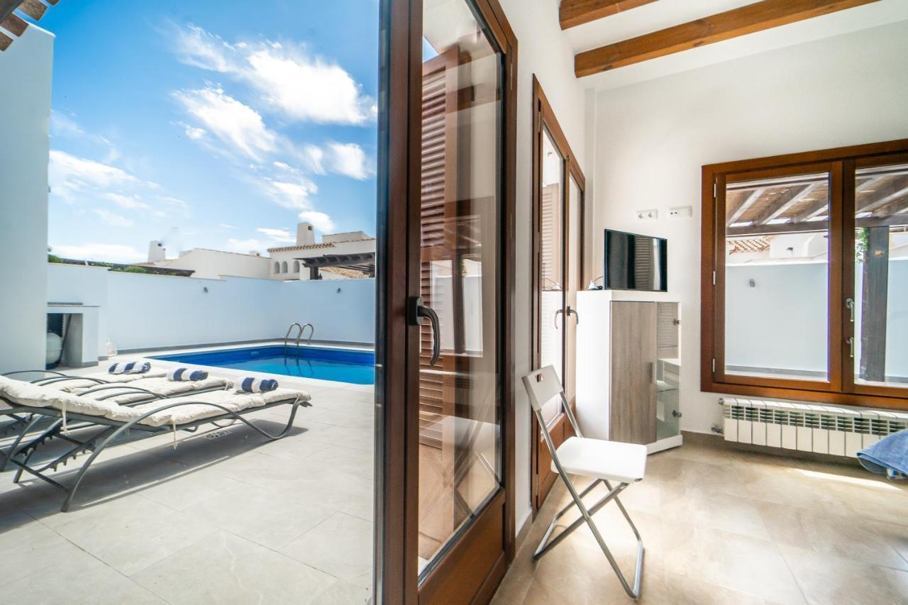 Three Bedroom Luxury Villa El Valle Golf Resort Banos y Mendigo المظهر الخارجي الصورة